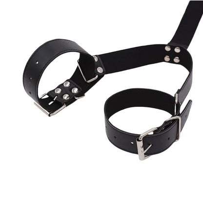 Esposas de cuero sintético para ataduras, productos para adultos, juegos sexuales, juguetes sexuales para mujeres y parejas.