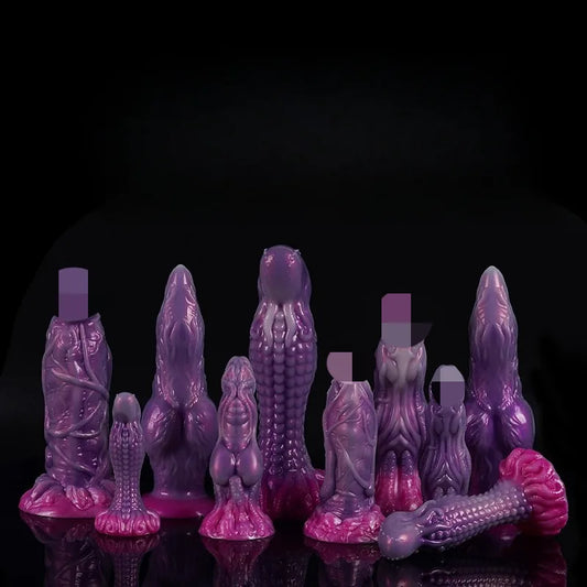 Consolador Fantasy Alien para mujer, 8 modelos, silicona líquida de colores variados, diseño realista para juegos vaginales o anales profundos.